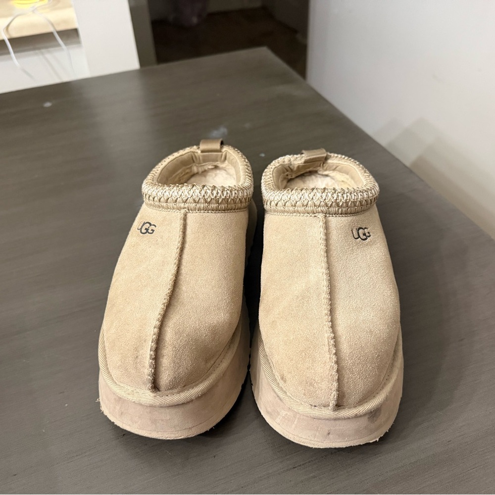 Ugg Slippers - image 8
